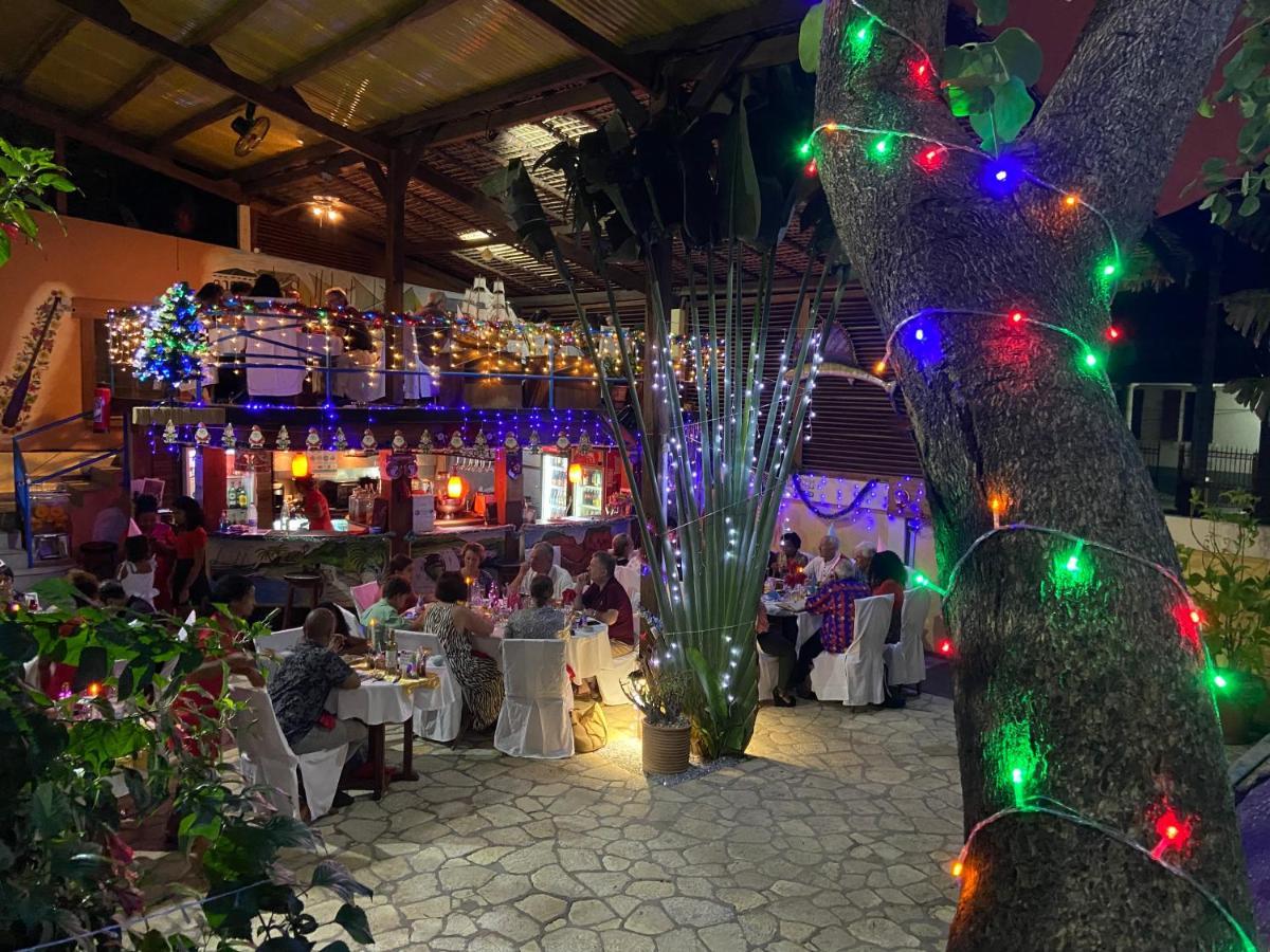 Hotel Restaurant Coco Lodge Majunga มาฮาจังกา ภายนอก รูปภาพ