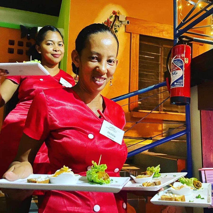 Hotel Restaurant Coco Lodge Majunga มาฮาจังกา ภายนอก รูปภาพ